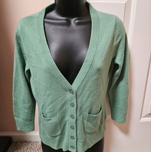 New York & Company Green Cardigan Sweater V-Neck With Cute Front Pockets